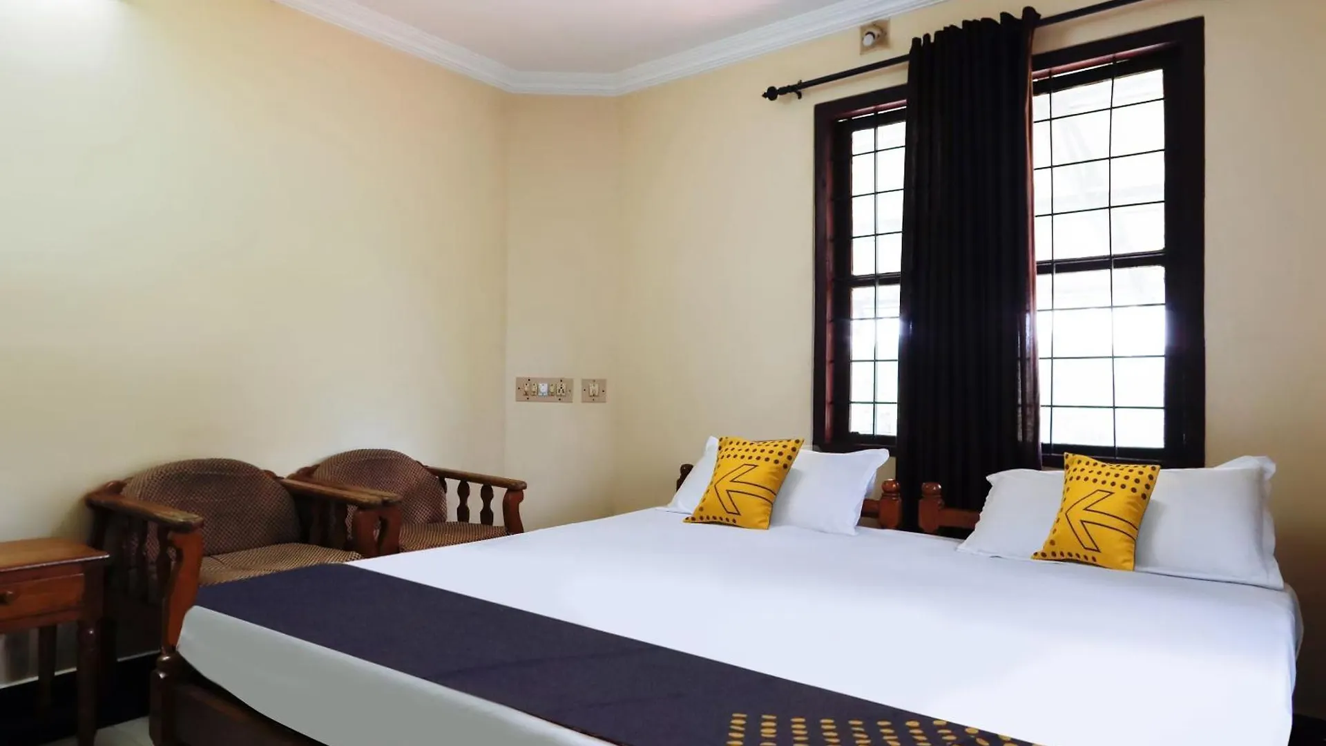 Spot On Sahari Hotel Kochi