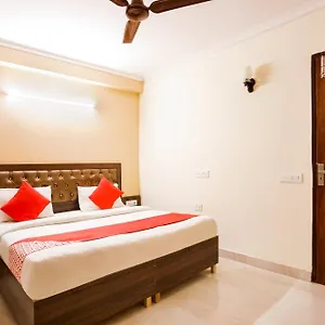 Oyo Kartik House Near Delhi Airport New Delhi