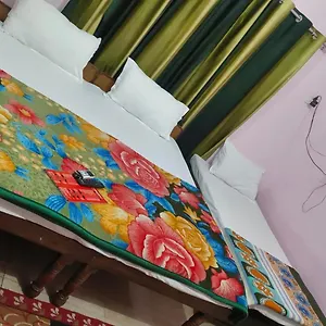 Jamuna Paying Varanasi